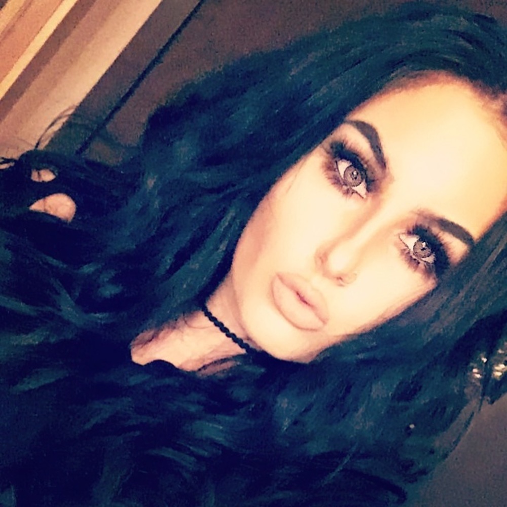 Meet your Posher, Kourtney